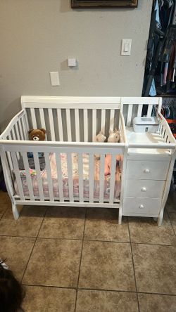 Baby Crib With Changing Station