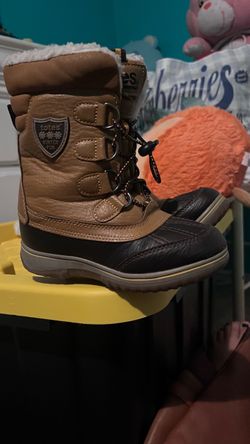 Boys boots
