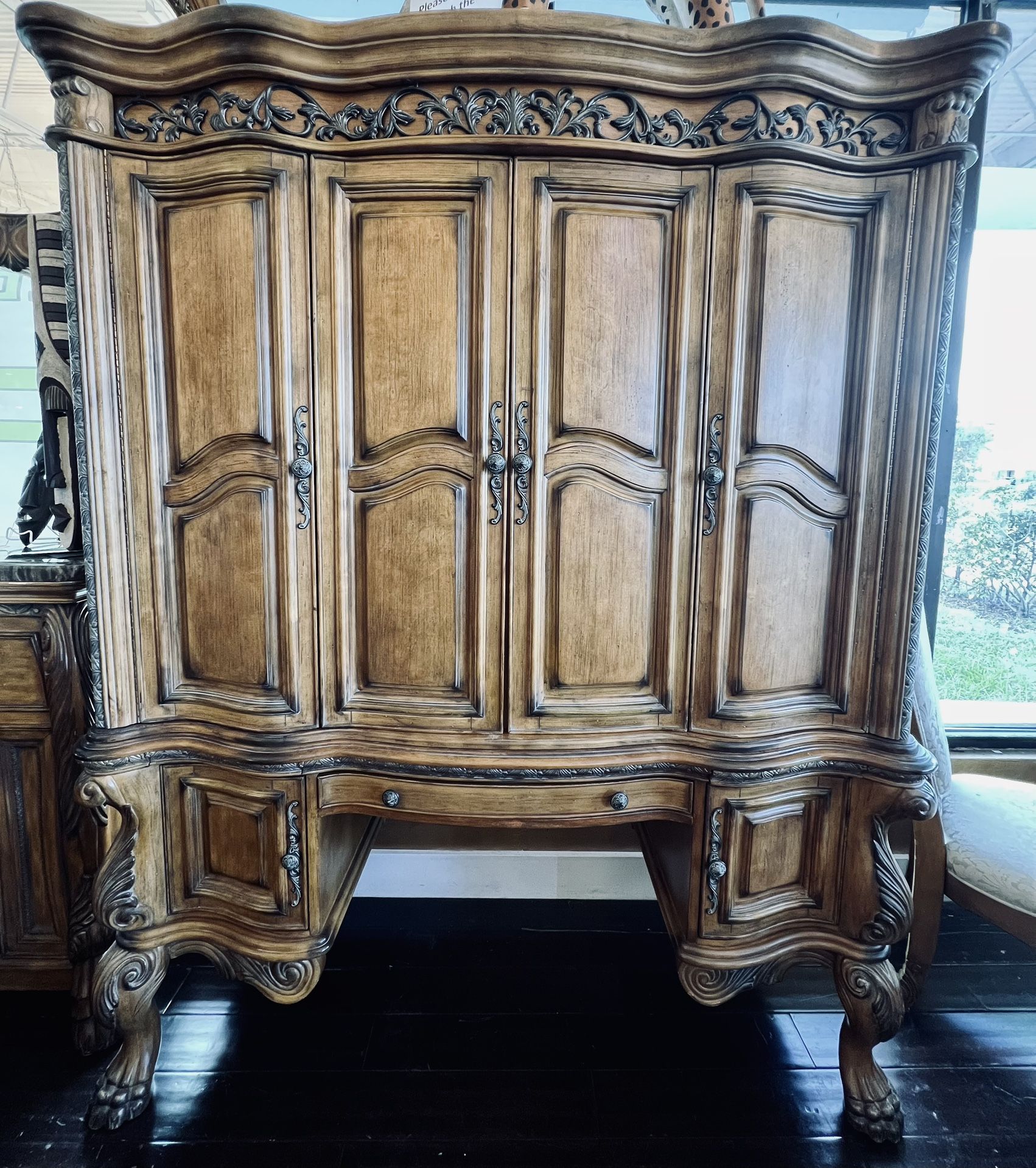 AICO By Michael Amini EDEN PARADISIO Desk With Hutch