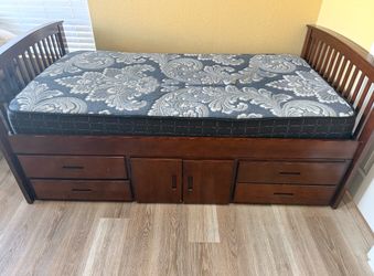 Solid Wood Captain’s Daybed with Drawers and Storage Cabinet.