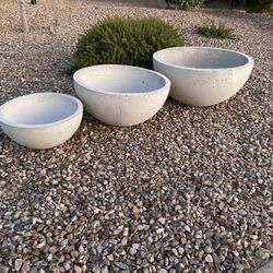 🌞Brand new concrete planters set 🌙