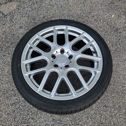 235/40/R18 tire end rim