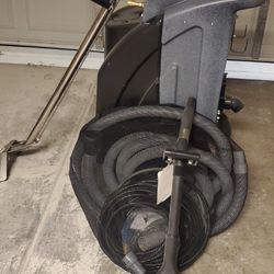 Carpet extractor