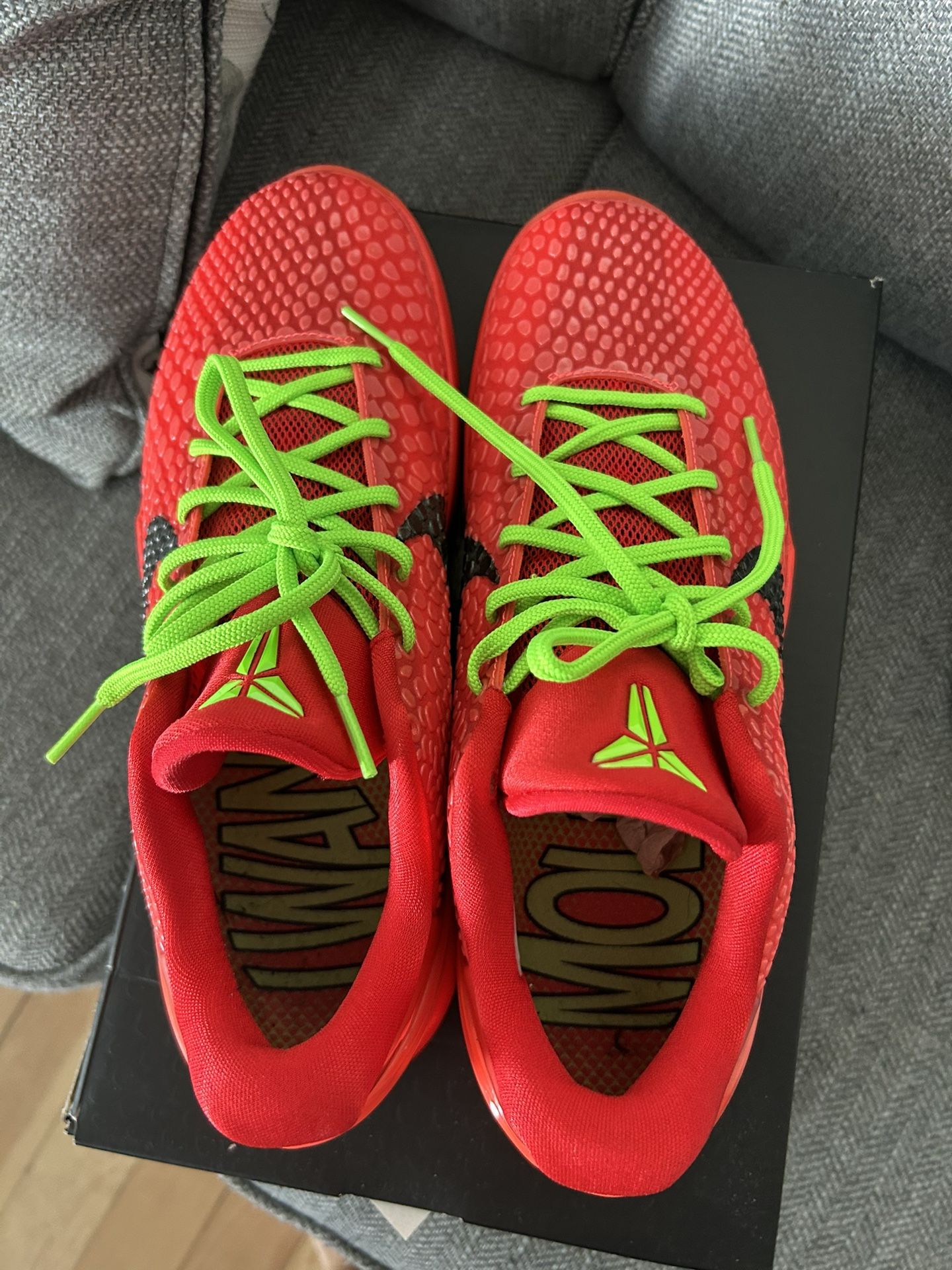Kobe 6 Reverse Grinch