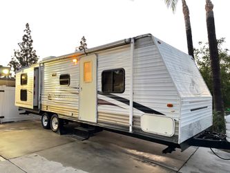 2005 ForestRiver Cherokee