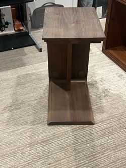 Single C-Shape Side Table