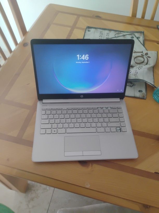 HP laptop Widows 11