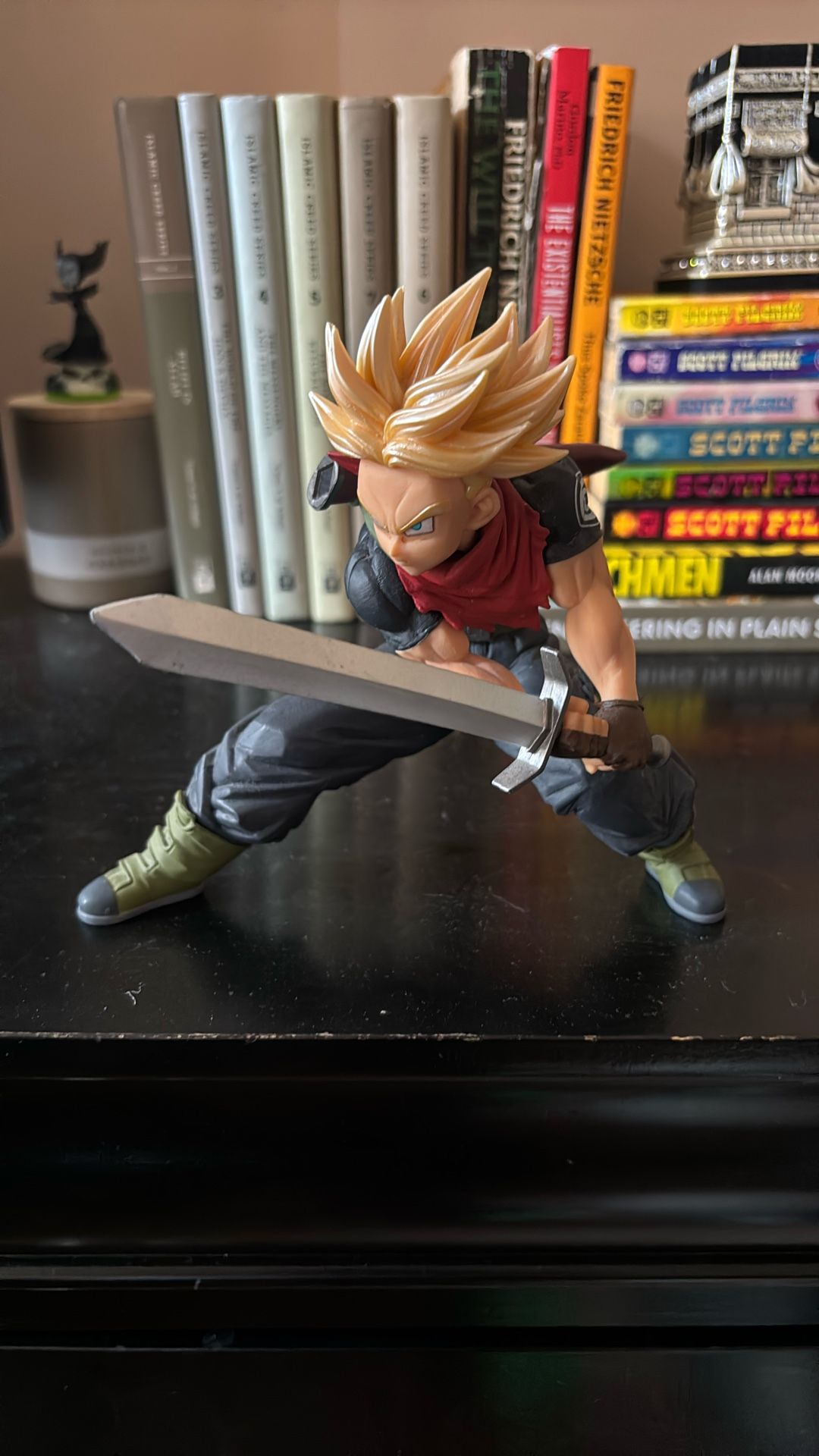 Future Trunks Figurine