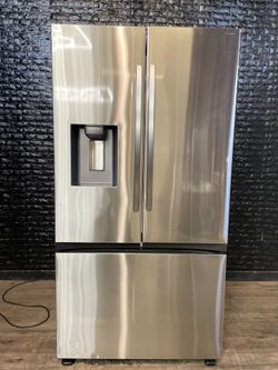 SAMSUNG REFRIGERATOR w/WARRANTY! R2838A