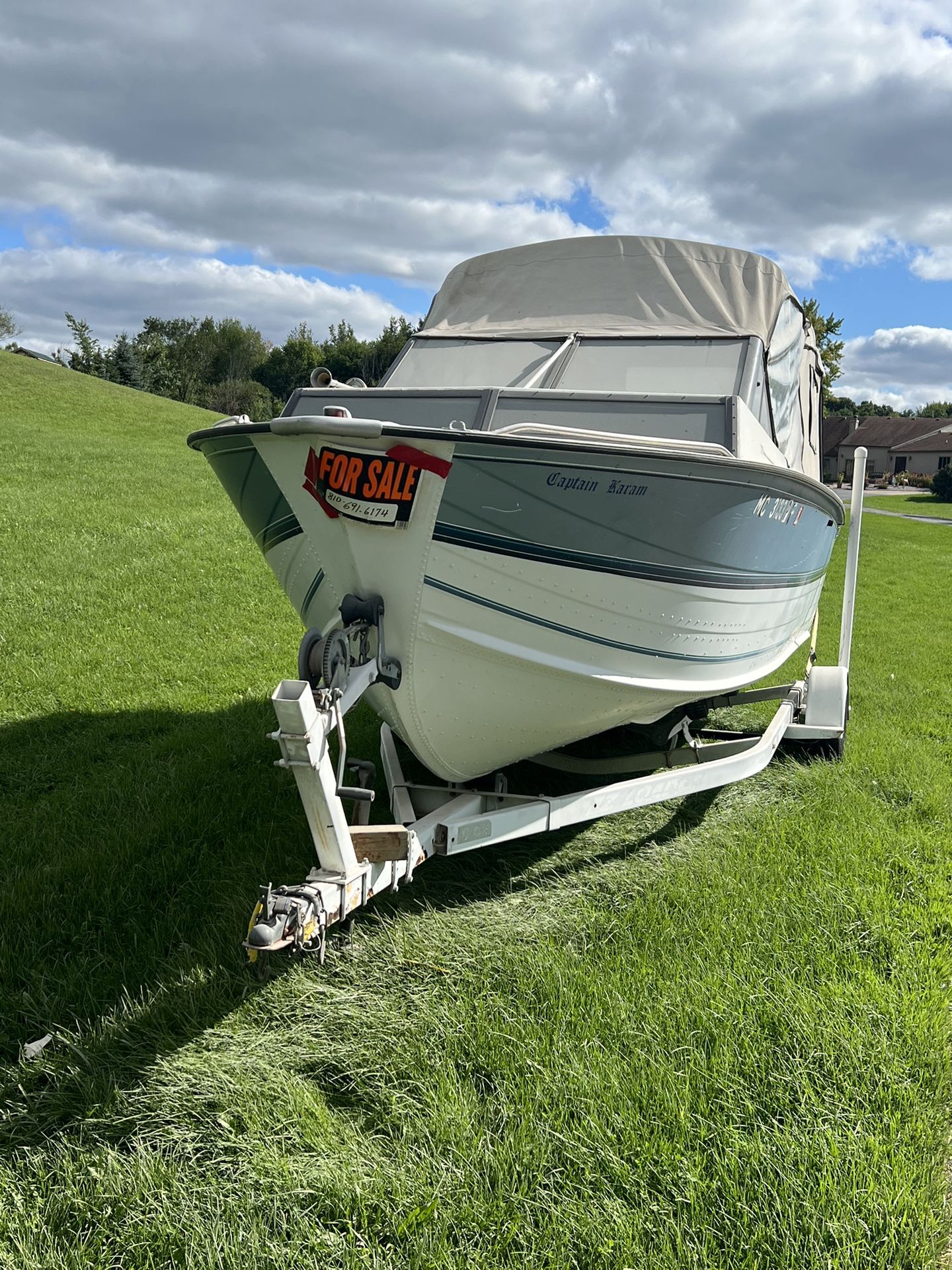 1992 Northwood Boat 21 Foot W/ Cabin Hull