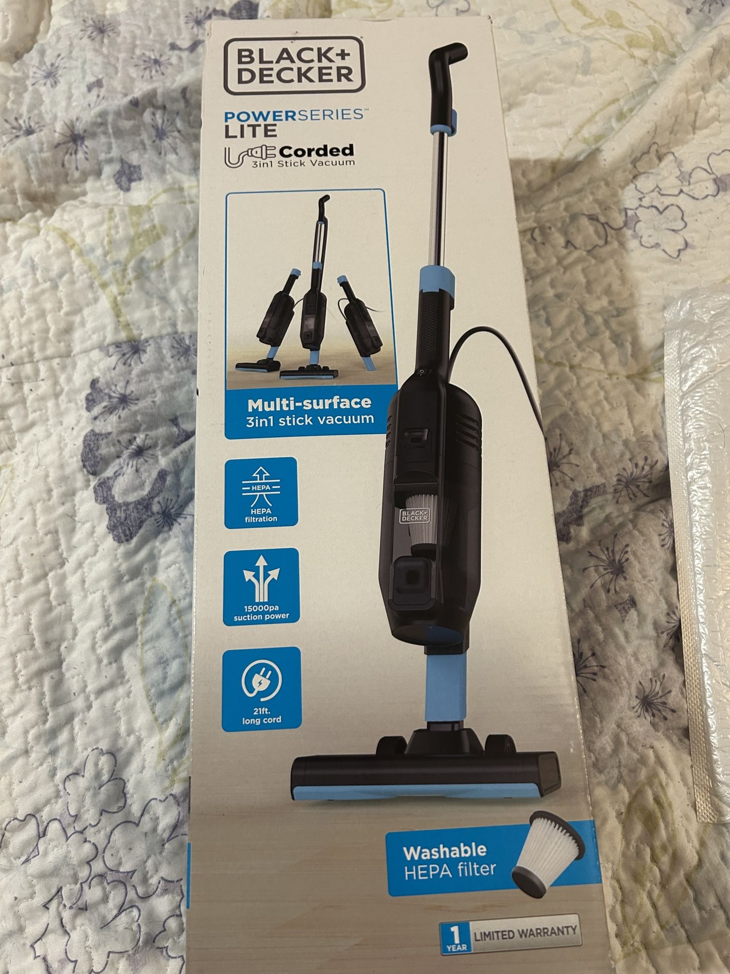 Black And Decker Powerseries Lite Vacuum New in Box