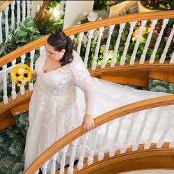 Beautiful Wedding Dress With Train And Bustle - Size 22W $500 OBO