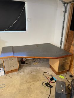 Working Desk