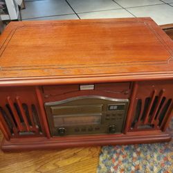 Leetac Record Player With Radio & Cassette & CD