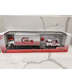 🔥M2 Machines Cherry Coke Auto-Hauler CHASE – Rare Diecast Set🔥