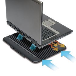 Targus Chill Hub - Laptop Cooler - Dual Fans/4 USB Hubs - Supports 13.3 to 17 Inches - See Descr