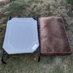 Coolaro Elevated Dog Bed and Matress 