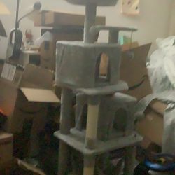Cat Treehouse 