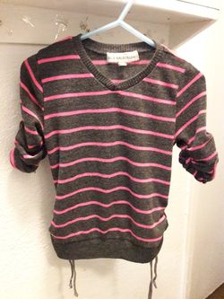 Girl's shirt