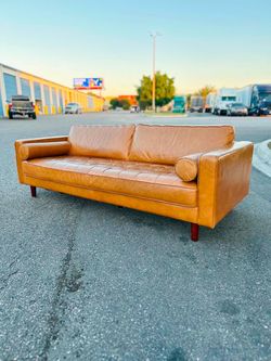 FREE DELIVERY LOVESEAT LEATHER CARAMEL PERFECT CONDITION