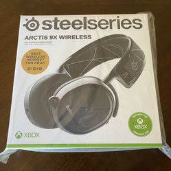 Steel Series Bluetooth Headphones  Brand New 