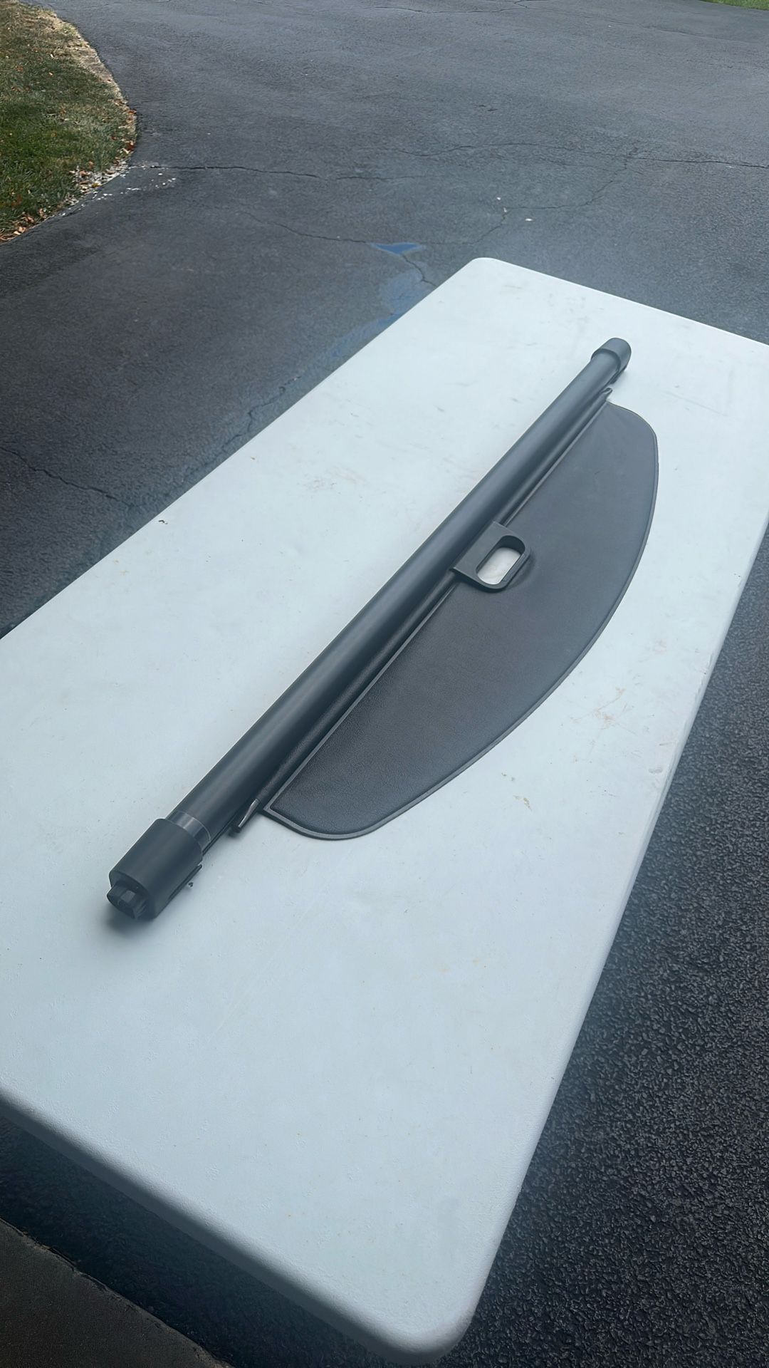2017 Cadillac XT5 Rear Cargo Cover