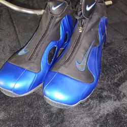 Nikes 