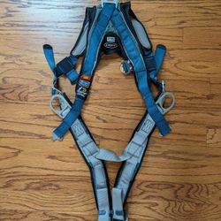 DBI Sala Exigir Harness - size Small