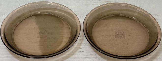 Vintage Set of 2 PYREX #209 Amber Brown Glass Pie Plates Round Dishes 23cm 9in