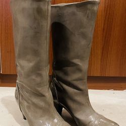 Women Rain Boots Size 6 / Dark Grey Color