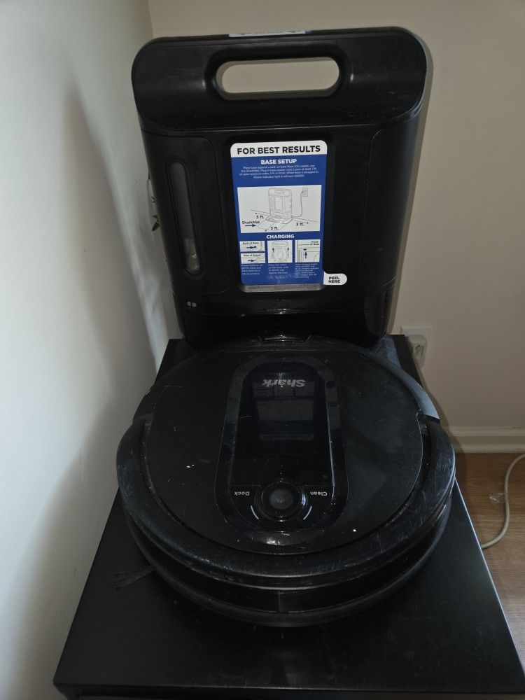 Shark Cordless Robot Vacuum Cleaner XL 2.5 L