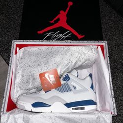 Brand New Air Jordan 4 ‘Military Blue’ Size 9.5