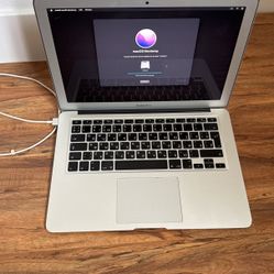 MacBook Air 13