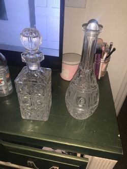Glass alcohol holder