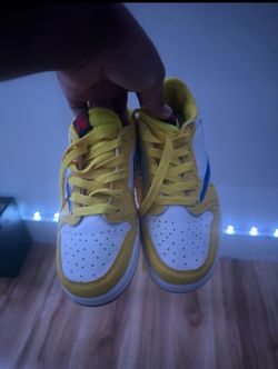 Nike Travis shoes size 3y