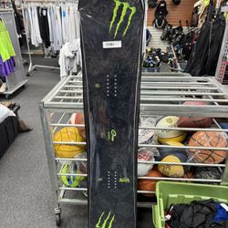 GNU x Monster Special Edition Snowboard 159cm