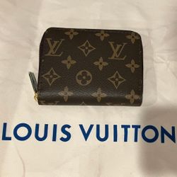 Louis Vuitton Zippy Coin Purse 