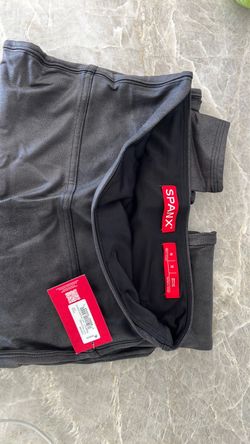 🔥 NEW WITH TAGS! SPANX Faux Leather Pants – Size M 🔥 Stylish, flattering, and perfect for dressing up or everyday wear! Gorgeous charcoal gray color