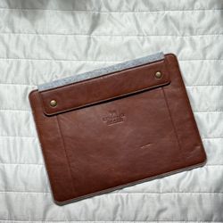 Kingsley Heath Tablet Sleeve / Document Case