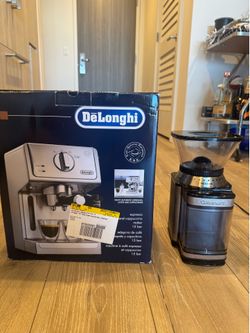 Delonghi Espresso Machine and Grinder