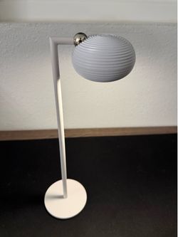 Multifunctional Magnetic Suction Desk Lamp — Touch Control