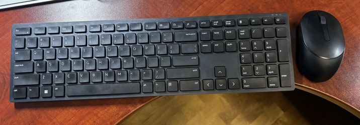 Dell Keyboard And Mouse- Wireless 