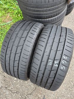 265/35/19 Bridgestone 98% tread