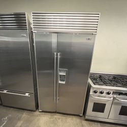 SUBZERO 42” SIDE BY SIDE REFRIGERATOR