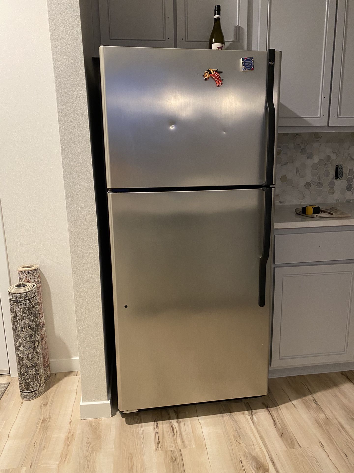 Brand Name (GE) refrigerator In great condition