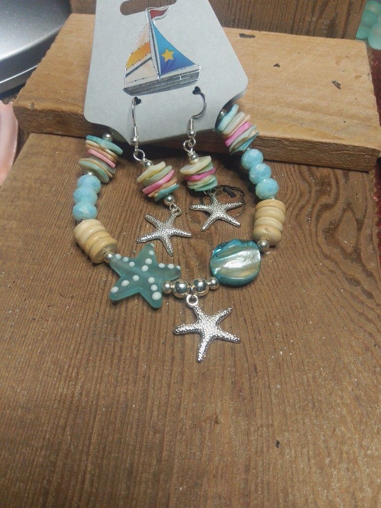 Beachy Starfish Bracelet With Earrings