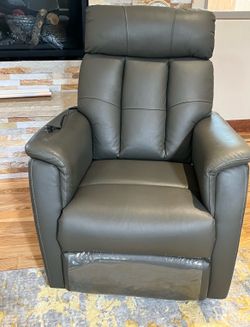 Recliner chair