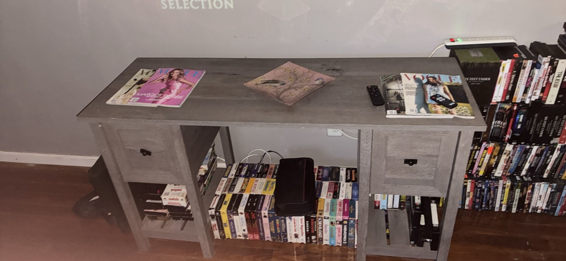 entertainment table /drawer desk