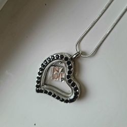 BLACK ONYX  RHINSTONE  LOCKET HEART PENDANT WITH FREE LOVE CHARM SILVER XTRA LONG CHAIN 