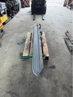 2007-2014 Cadillac Escalade ESV left running board OEM